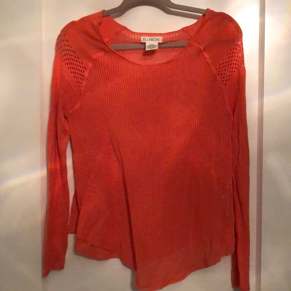 Coral pullover